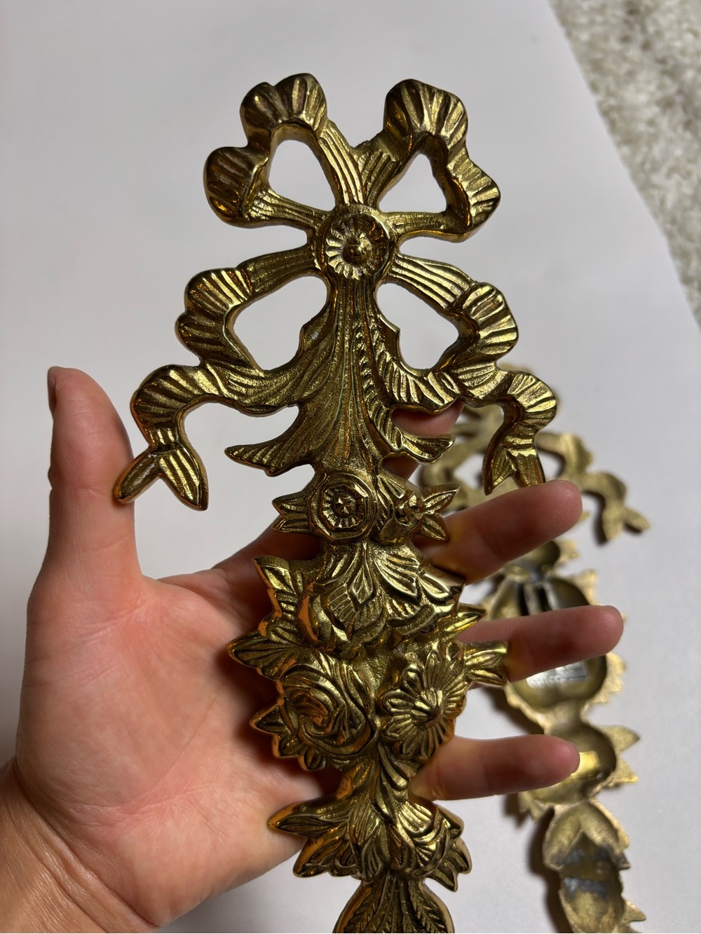 Vintage Solid Brass Hanging Bow And Floral Swag - Picture 5 of 9